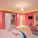 Villa Secluded 2 Bedroom Luxury In Islamlar *