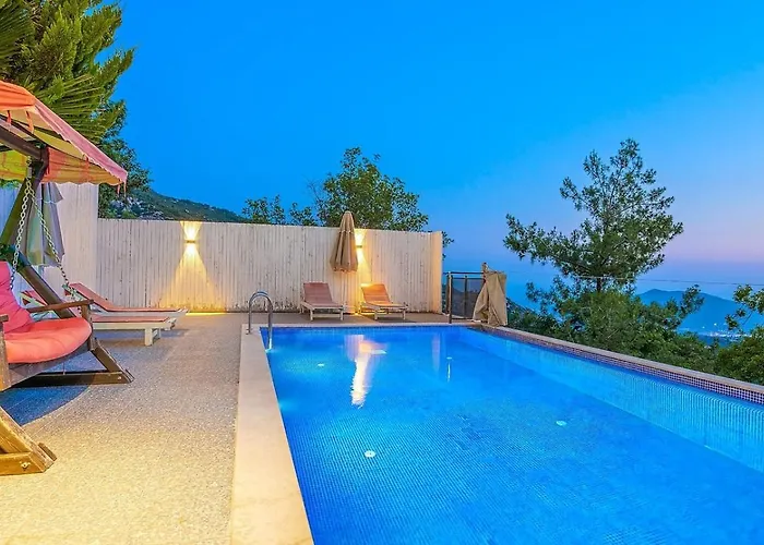 Secluded 2 Bedroom Luxury In Islamlar 别墅