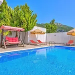 Secluded 2 Bedroom Luxury In Islamlar *